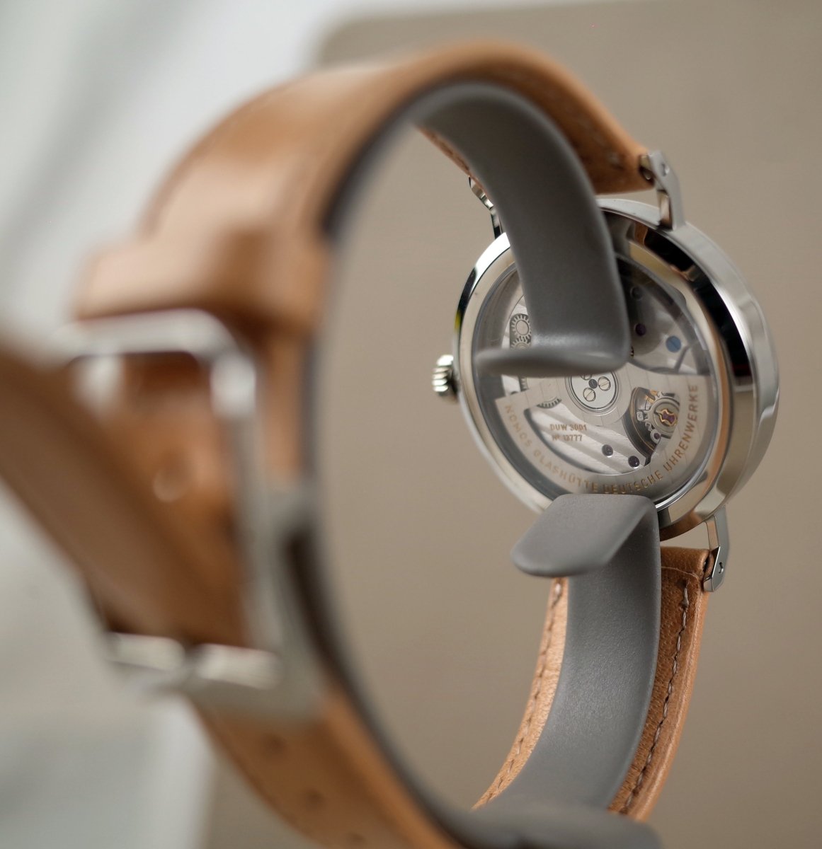 Nomos Tangente neomatik champagner 176 - V. Gasser 1873