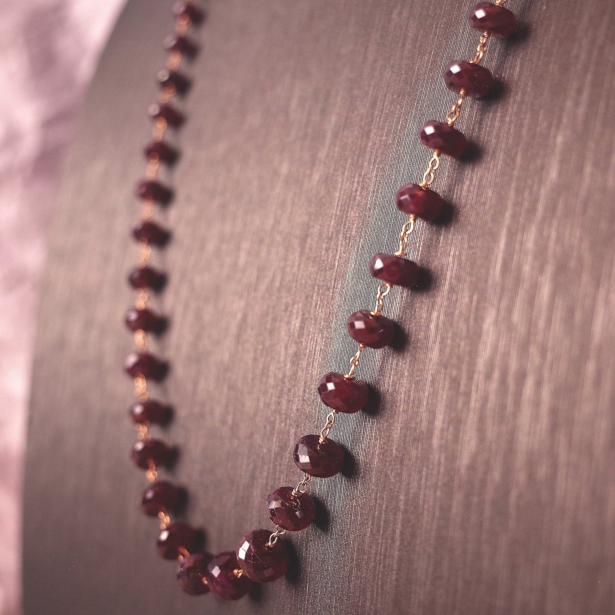 Rubin - Halskette in Roségold - V. Gasser 1873