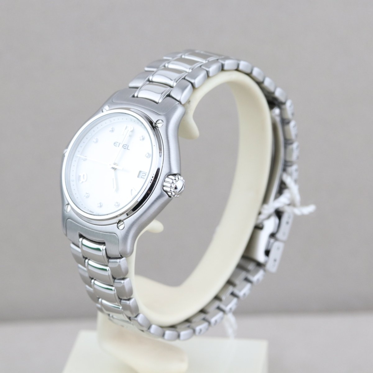 Ebel Classic Wave Diamonds 9087F21 - V. Gasser 1873