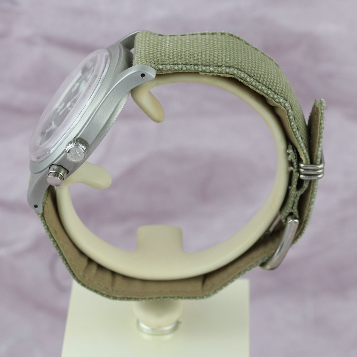 Hamilton Khaki Field 1945 Limited Series 9730 A - V. Gasser 1873