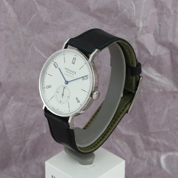 Nomos Tangente neomatik 39 140 - V. Gasser 1873