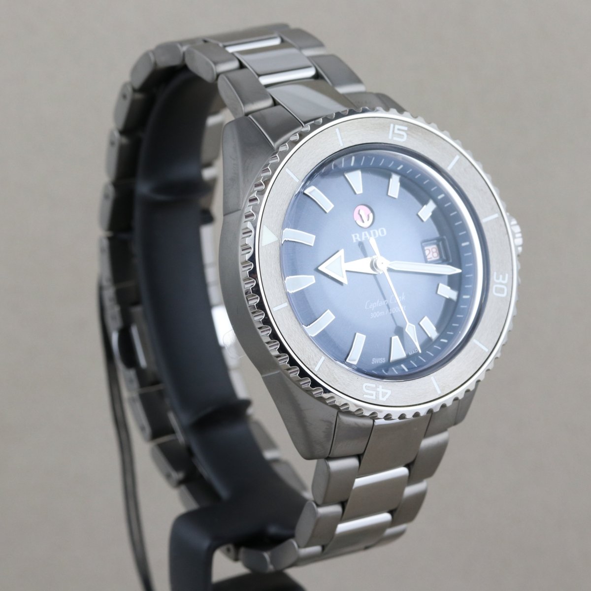 Rado Captain Cook High-Tech Ceramic Diver R32144202 - V. Gasser 1873
