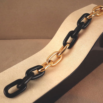 Armband in Gelbgold mit Elementen in Ebenholz