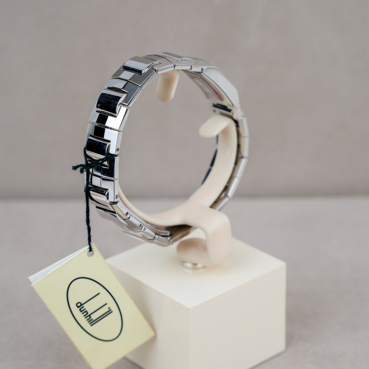 Dunhill Damenuhr DQ1996AZ - V. Gasser 1873