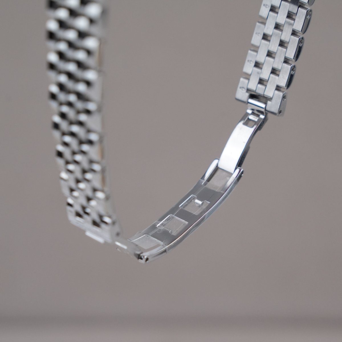 Gucci G - Gucci Ladies YA125502 - V. Gasser 1873