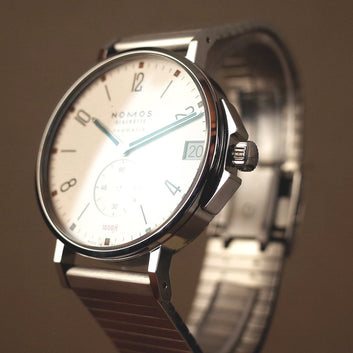 Nomos Tangente Sport neomatik 42 Datum 580