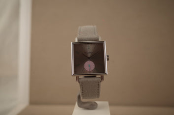 Nomos Tetra 