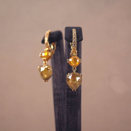 Ohrringe mit FANCY Diamanten