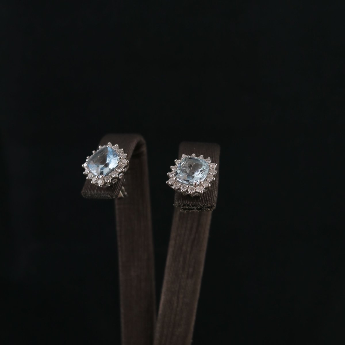Aquamarin-Ohrstecker mit Brillanten - V. Gasser 1873