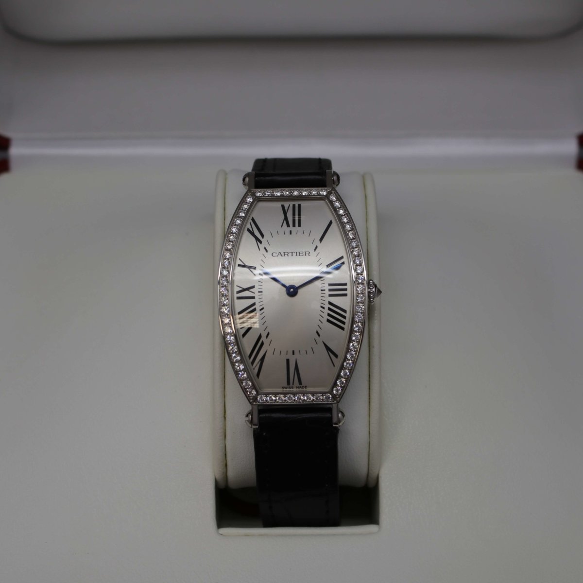 Cartier Tonneau 18kt Weißgold Diamantenbesatz - V. Gasser 1873