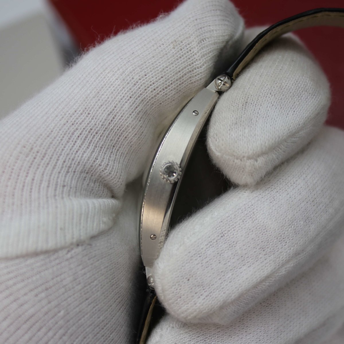 Cartier Tonneau 18kt Weißgold Diamantenbesatz - V. Gasser 1873