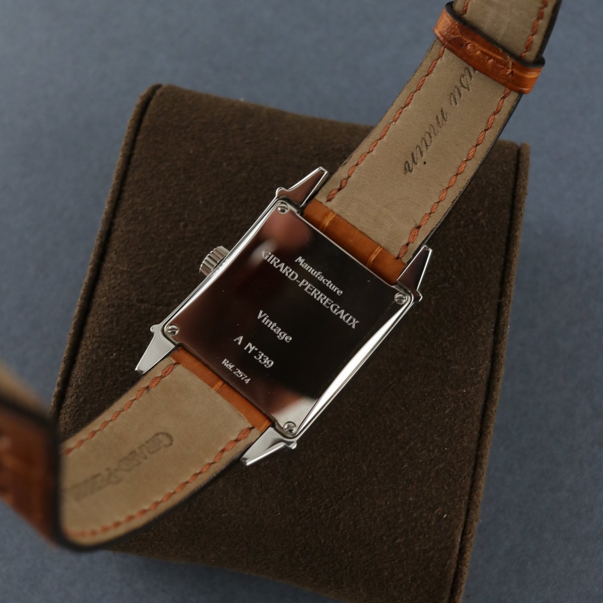 Girard perregaux 2025 buckle