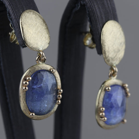 Gold earrings with tanzanite - V. Gasser 1873