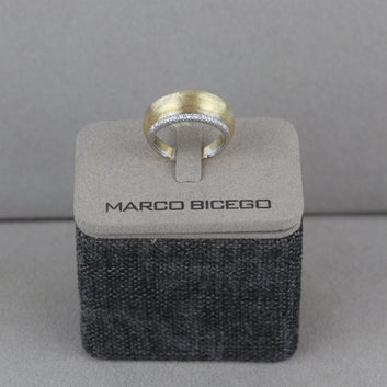 Bauchiger Goldring mit Schiene mit Brillanten