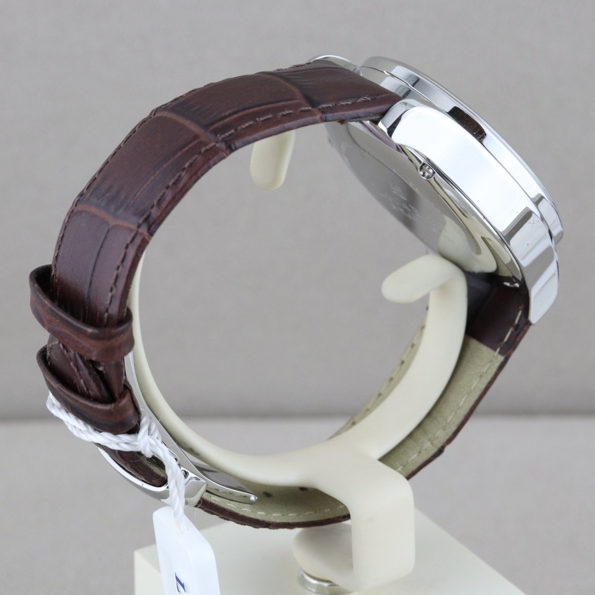 Louis Erard Heritage 73 255 AA 07