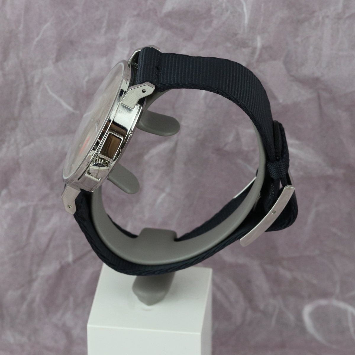 Nomos 550 deals