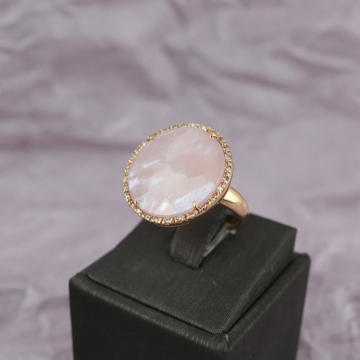 Ring with rose quartz - V. Gasser 1873